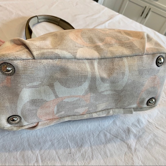 Coach SOHO Peaches & Cream Purse, EUC. - Picture 12 of 13